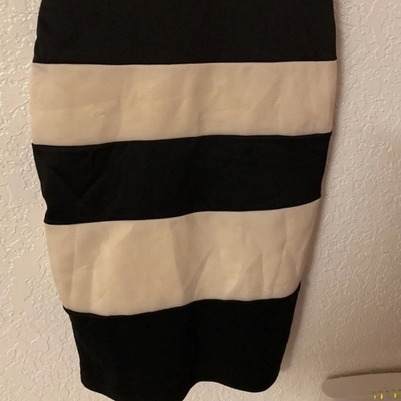 NWT Windsor Dress size M - Picture 4 of 8